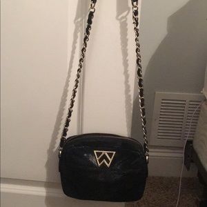 Kelly Wynne Mingle Mini